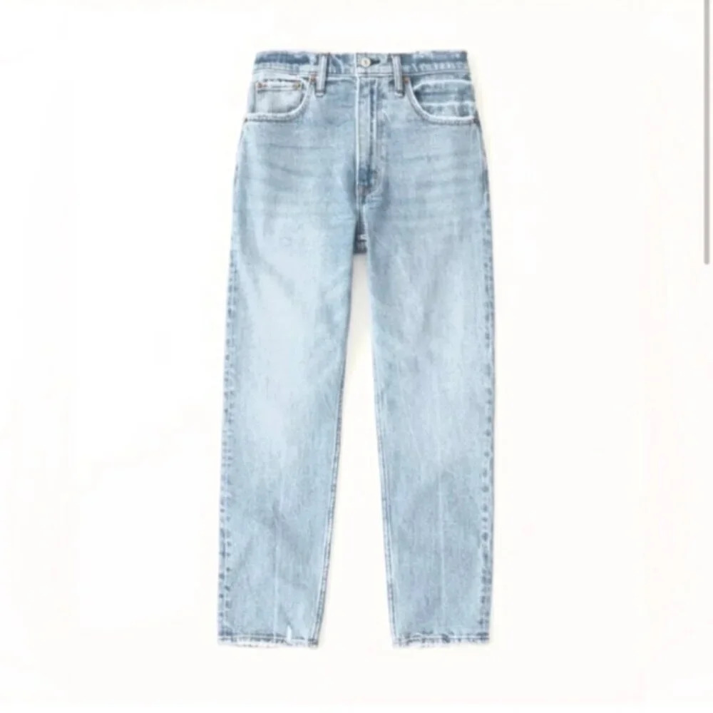 Abercrombie & Fitch Curve Love High Rise Mom Jean Womens Size 26 Short Light - Picture 9 of 9
